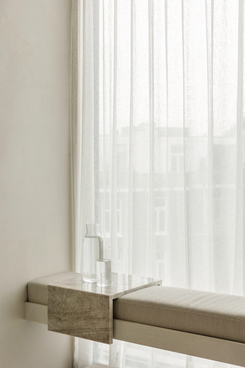 由Studio Lensing设计的极简主义住宅Amsterdam House