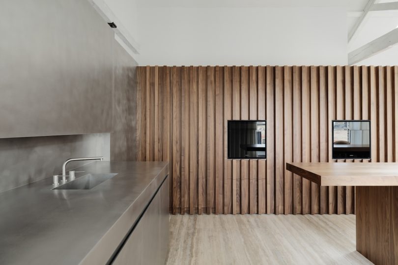 Carmody Groarke设计的极简公寓Covent Garden Penthouse