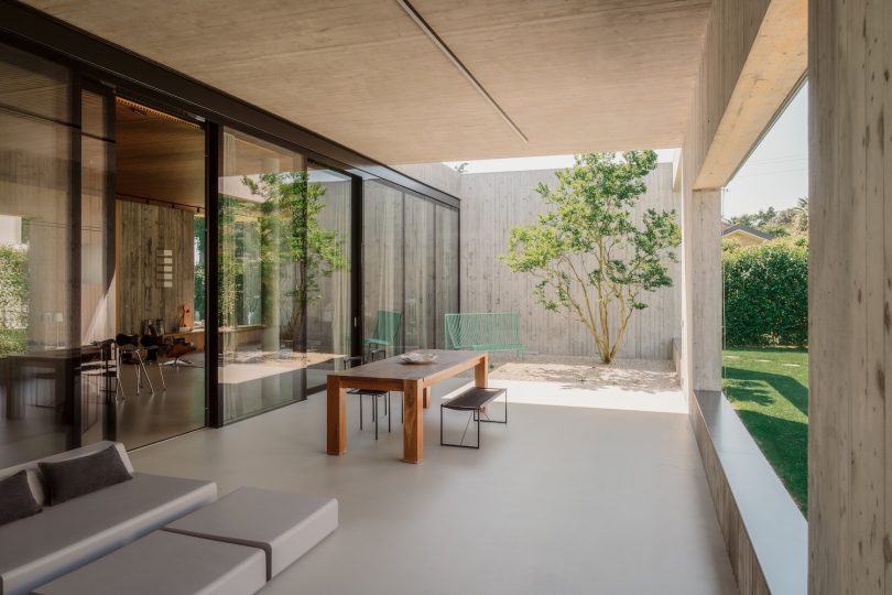 MIDE architetti设计的极简住宅House with Internal View