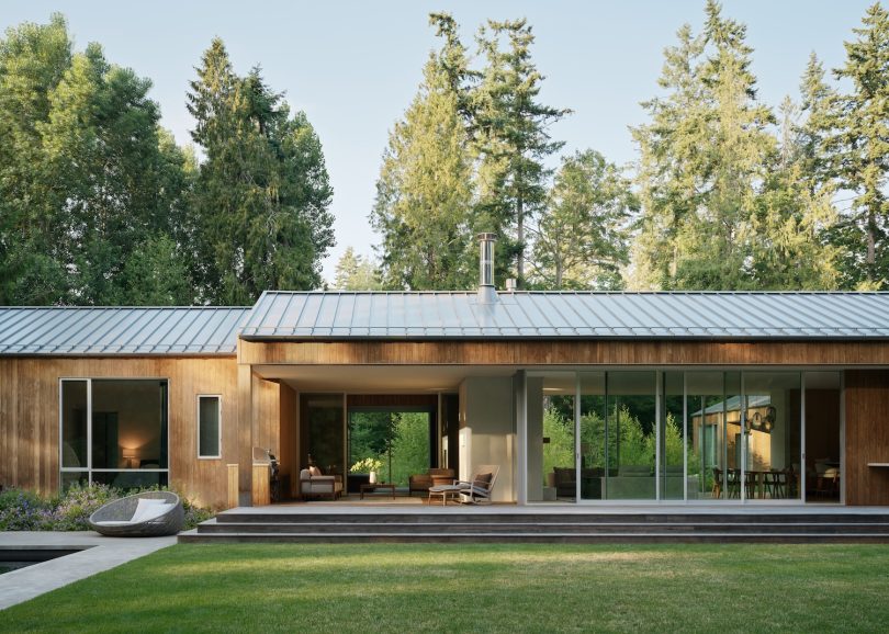 Heliotrope Architects设计的极简住宅Interurban Residence