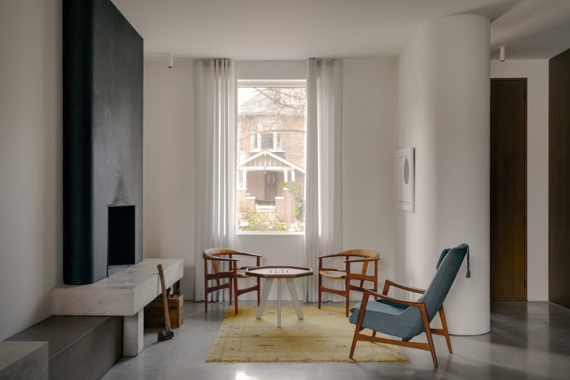 由Studio VAARO设计的极简主义住宅Rathnelly House