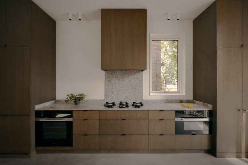 由Studio VAARO设计的极简主义住宅Rathnelly House