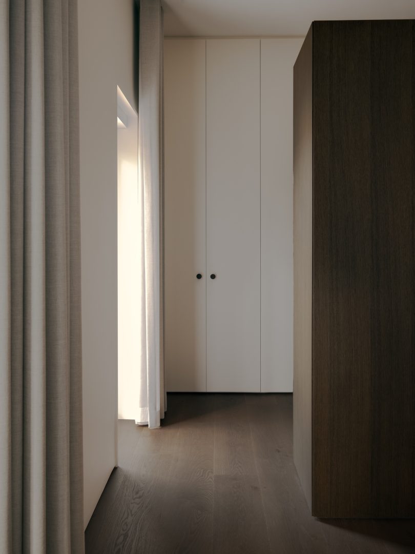 由Studio VAARO设计的极简主义住宅Rathnelly House