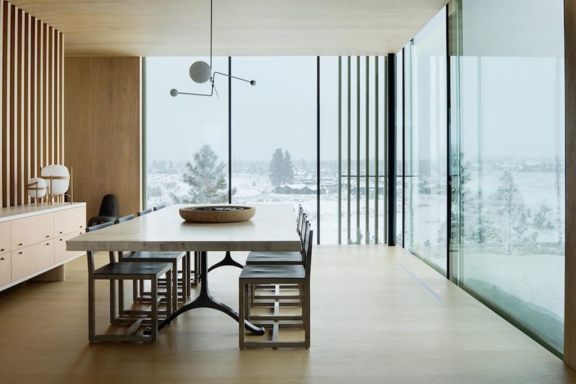 由Hacker设计的极简主义住宅Tetherow Overlook House