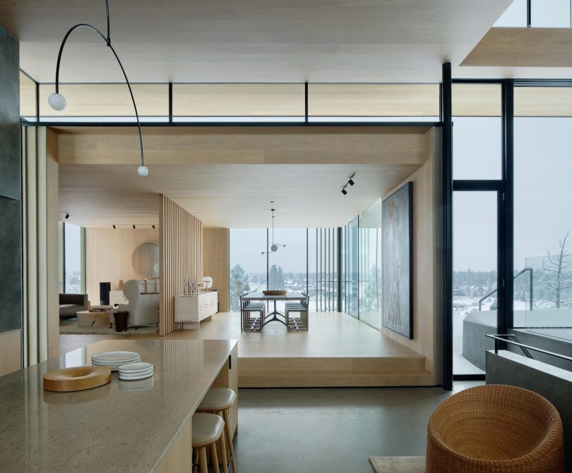 由Hacker设计的极简主义住宅Tetherow Overlook House