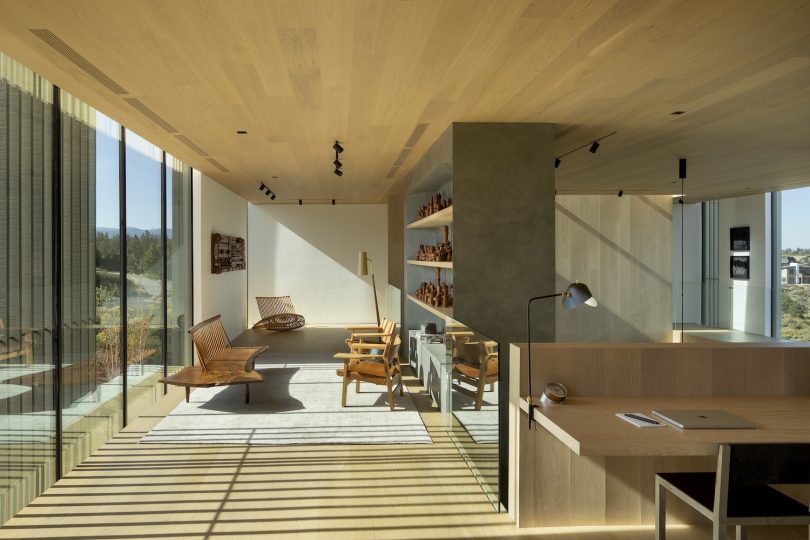 由Hacker设计的极简主义住宅Tetherow Overlook House