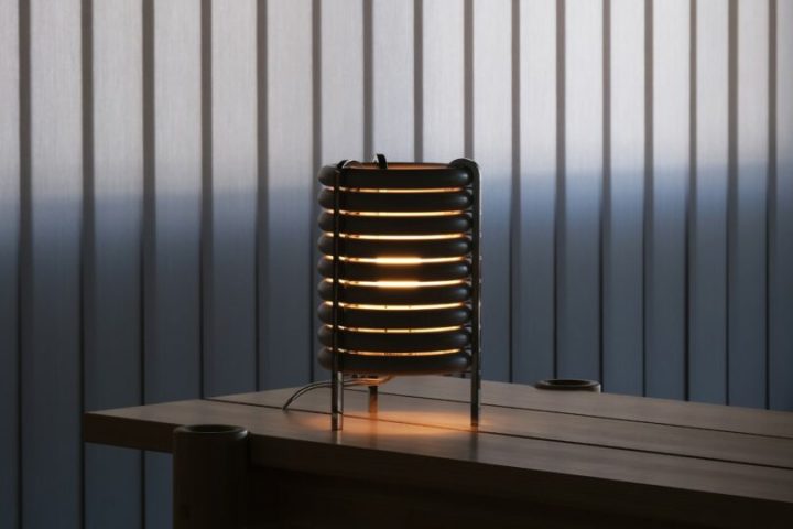 Akasaki & Vanhuyse设计的WA灯让东京火车零件重获新生