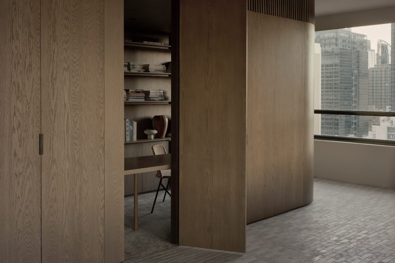 由Lovell Burton设计的极简主义公寓99 Spring Street