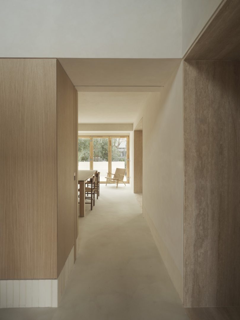 由DIIR设计的极简主义住宅Casa SO