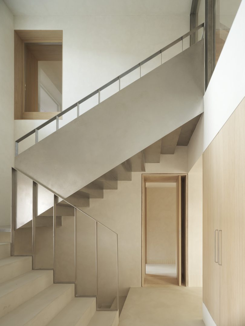 由DIIR设计的极简主义住宅Casa SO