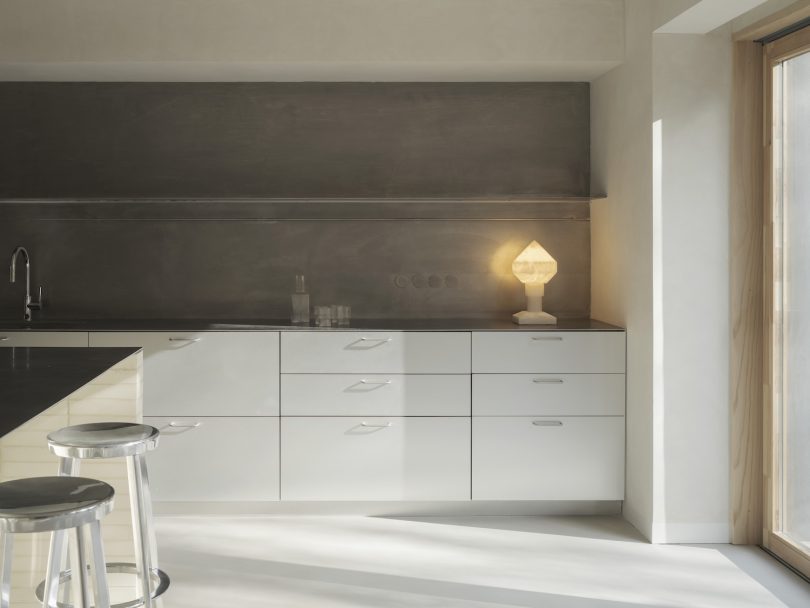 由DIIR设计的极简主义住宅Casa SO