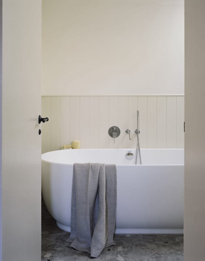 Architecture for London设计的极简住宅Dorset Beach House