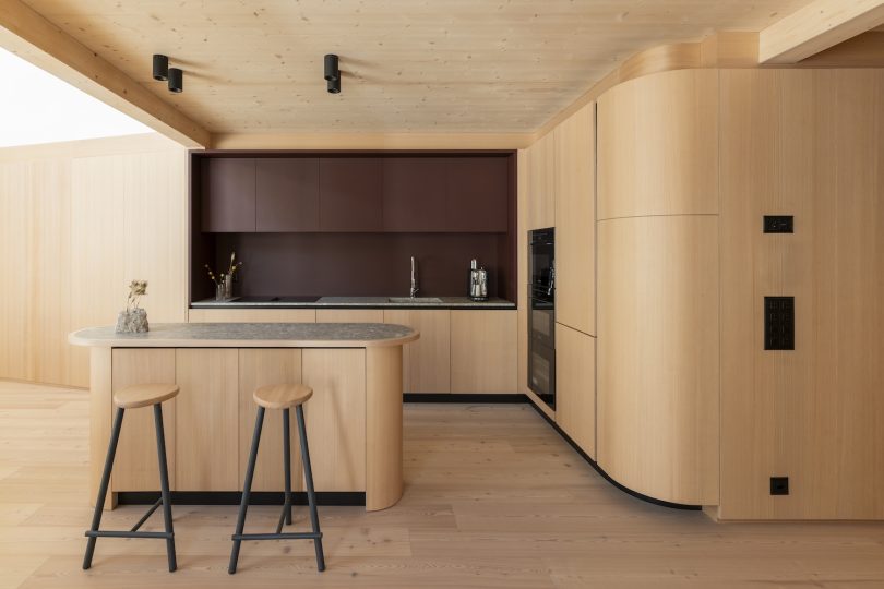 由Park与Slik Architekten设计的极简主义住宅La Vetta