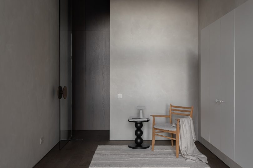Sasha Hamolin设计的极简主义公寓MM|VV apartment