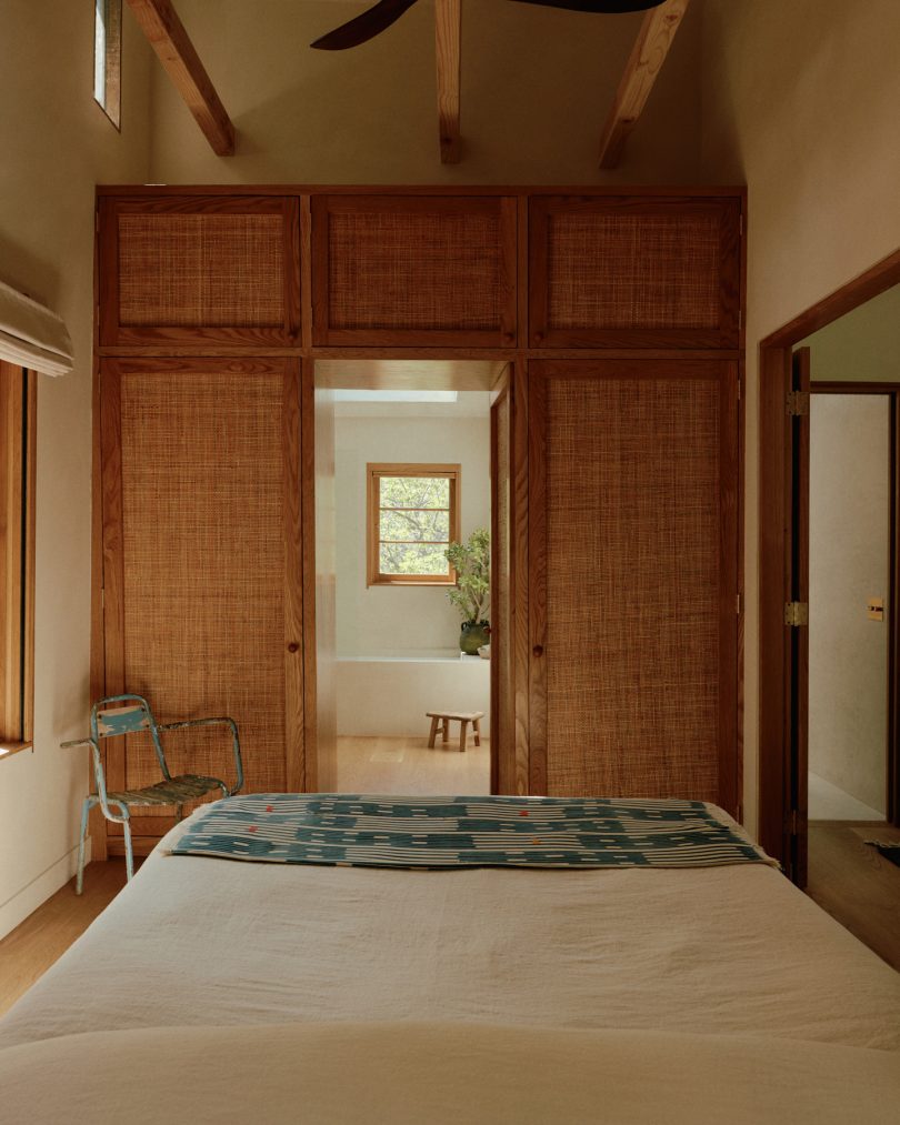 由NONO Studio设计的极简主义住宅Moon Canyon