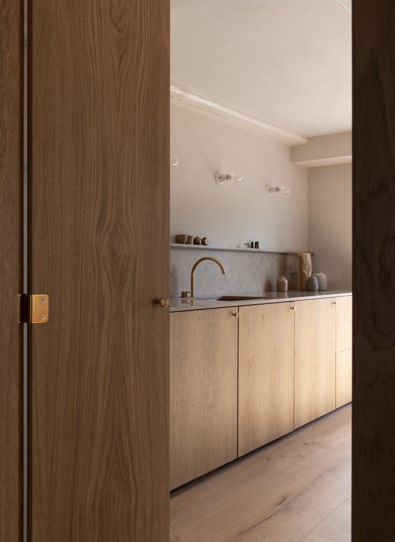 由Norm Architects设计的极简主义住宅Strandgården