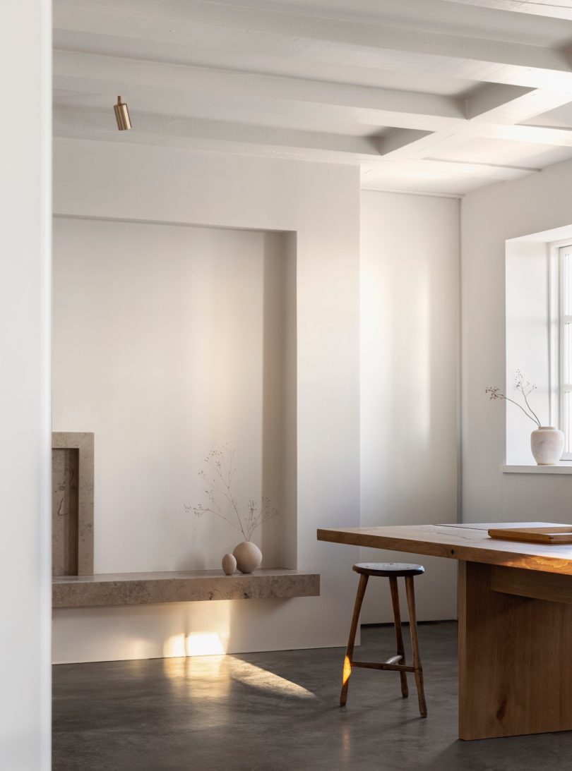 由Norm Architects设计的极简主义住宅Strandgården