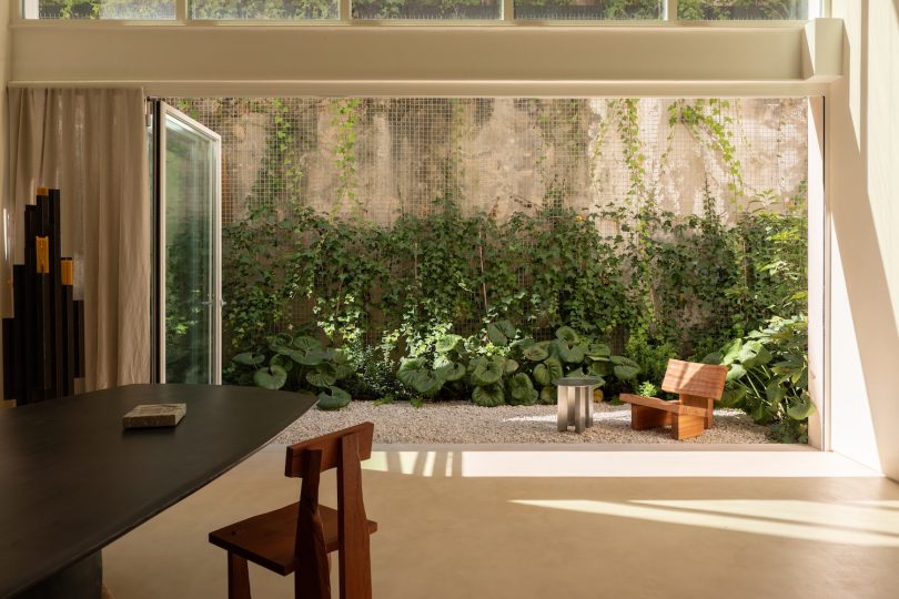 Luso Collective设计的极简别墅The Collector’s Residence