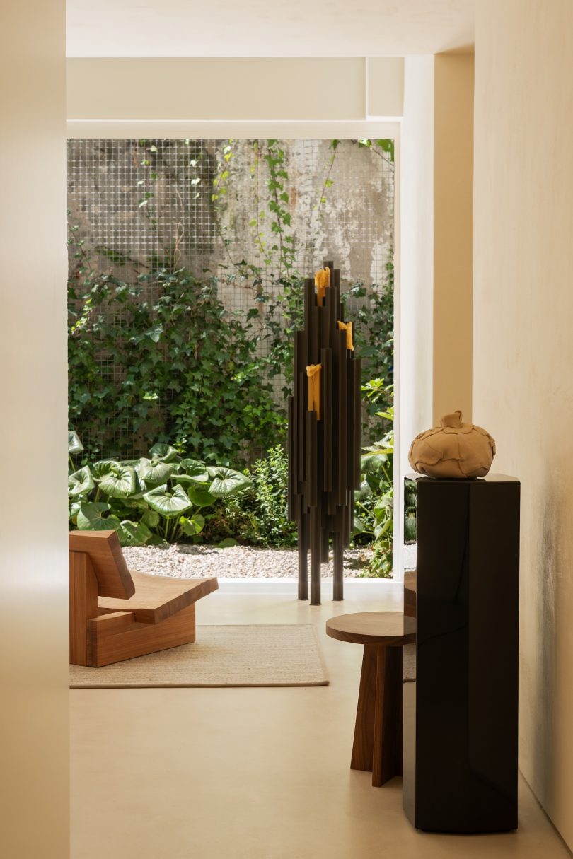 Luso Collective设计的极简别墅The Collector’s Residence