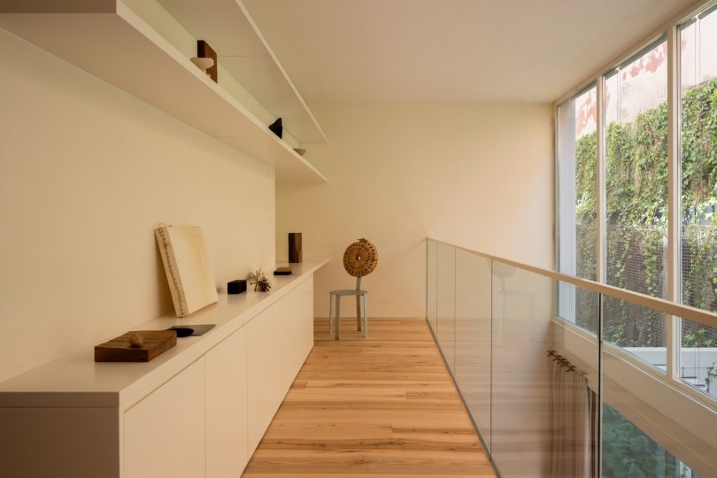 Luso Collective设计的极简别墅The Collector’s Residence