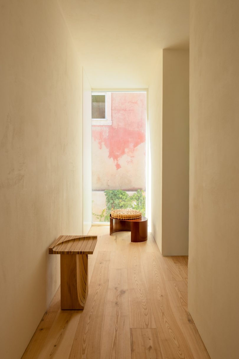 Luso Collective设计的极简别墅The Collector’s Residence