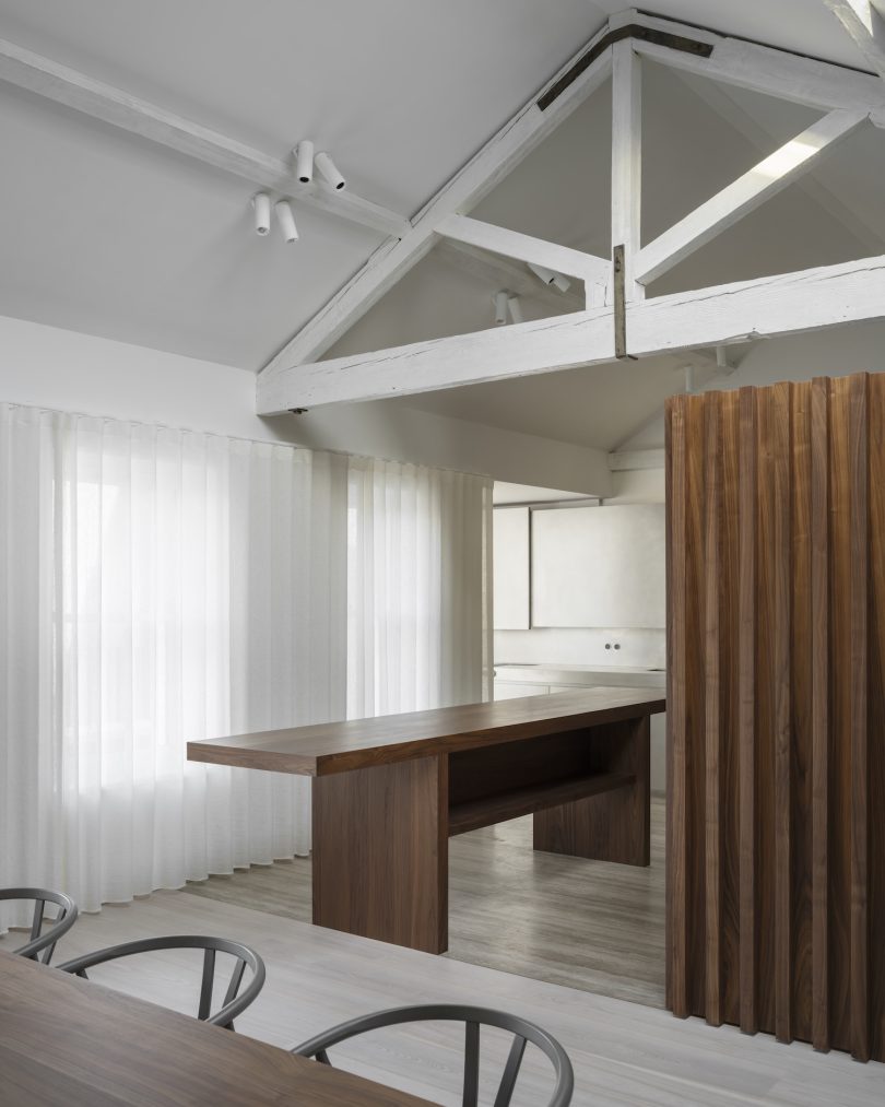 由Carmody Groarke设计的极简公寓Covent Garden