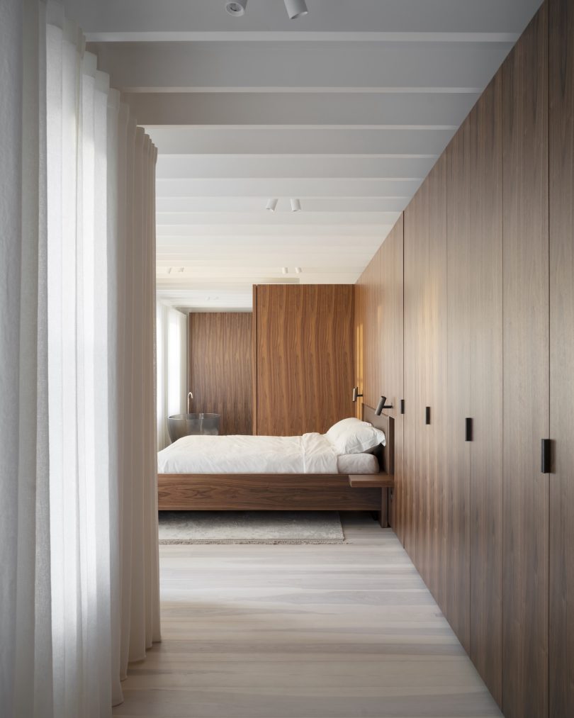 由Carmody Groarke设计的极简公寓Covent Garden