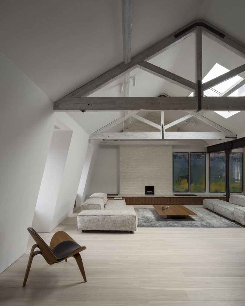 由Carmody Groarke设计的极简公寓Covent Garden