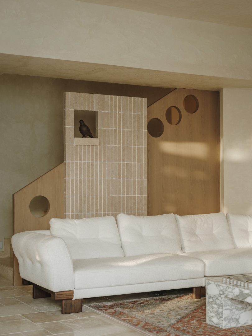 IN BLOSSOM INTERIOR设计的极简住宅Dubai Beach Villa