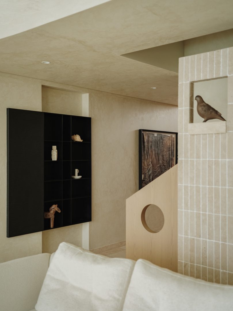 IN BLOSSOM INTERIOR设计的极简住宅Dubai Beach Villa