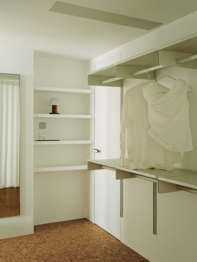 由FUYUDI STUDIO设计的极简住宅Flow of Life