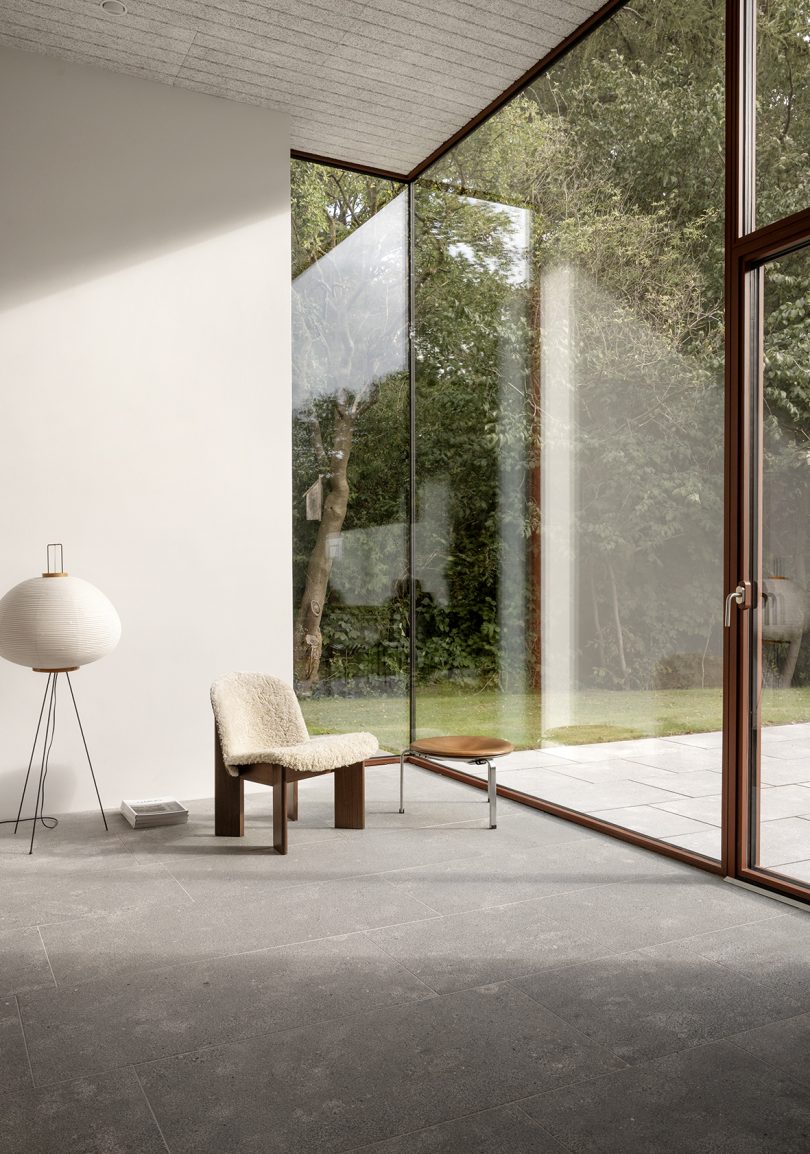 Valbæk Brørup Arkitekter设计的极简住宅Kildeskovsvej