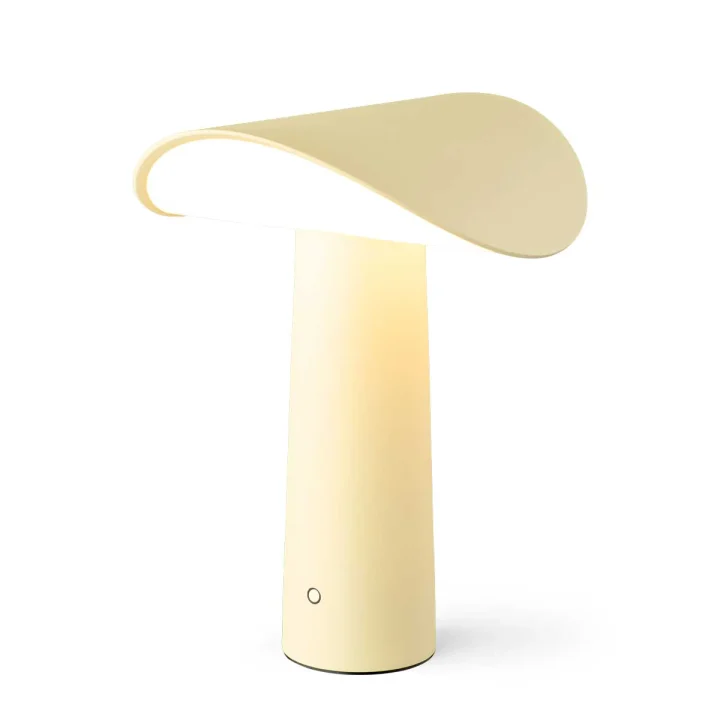 由Johannes Lindner为Gejst设计的携式台灯Lium