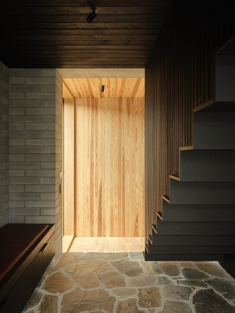 Roberts Gray Architects设计的极简住宅S.K.I. House