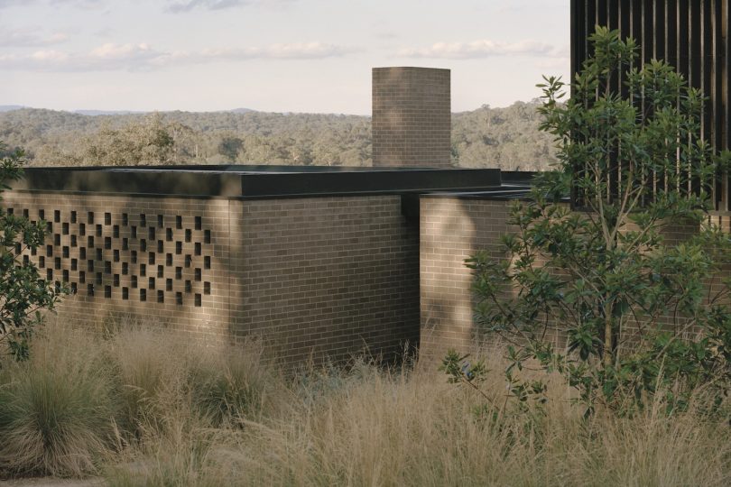 Figureground Architecture设计的极简住宅Warrandyte House