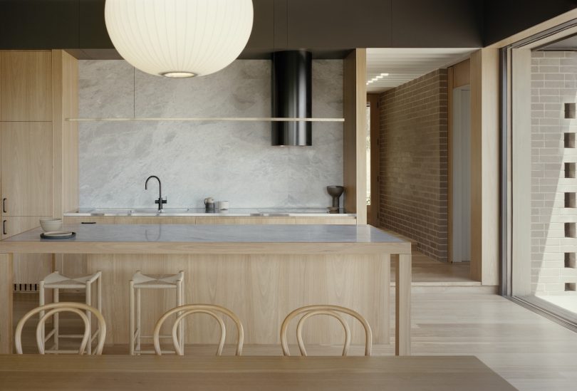 Figureground Architecture设计的极简住宅Warrandyte House