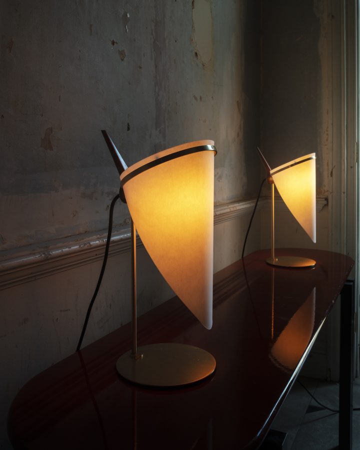 Joe Armitage设计的极简主义灯具Armitage Collection