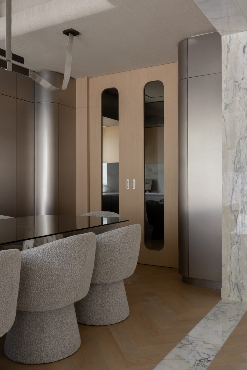 D'Ora Tokai通过雕塑般的极简主义设计迪拜别墅