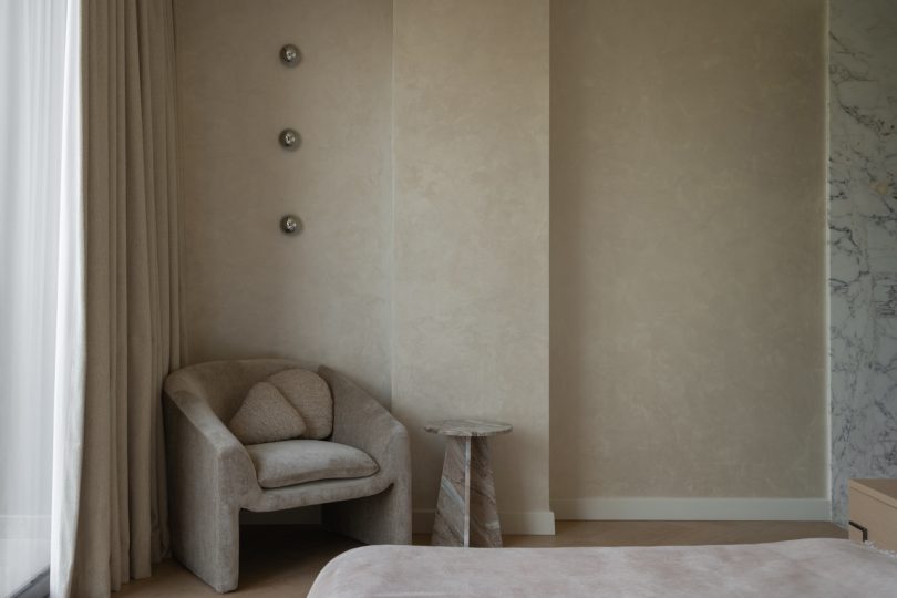 D'Ora Tokai通过雕塑般的极简主义设计迪拜别墅