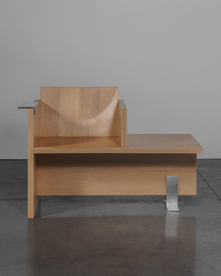 Heim+Viladrich设计的极简主义座椅Extended Seater