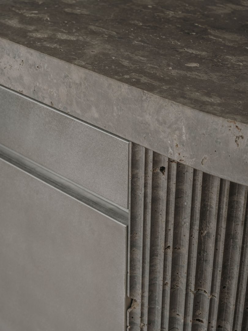 Holzrausch Studio设计的极简主义公寓Munich on Top