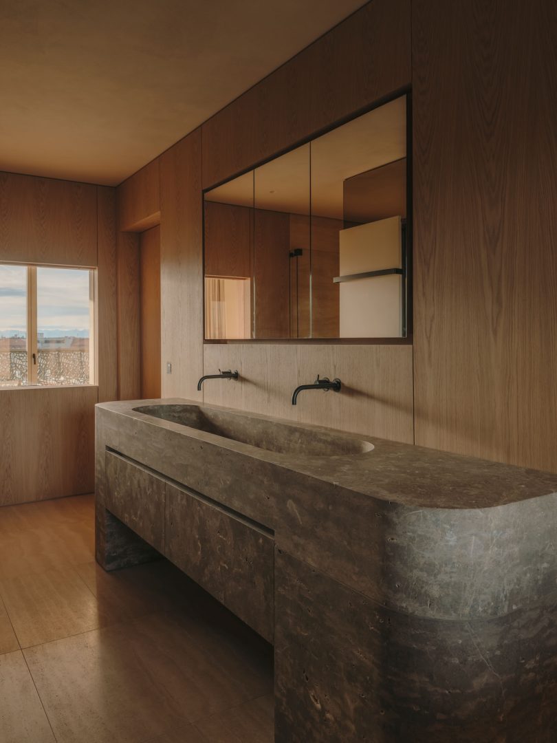 Holzrausch Studio设计的极简主义公寓Munich on Top