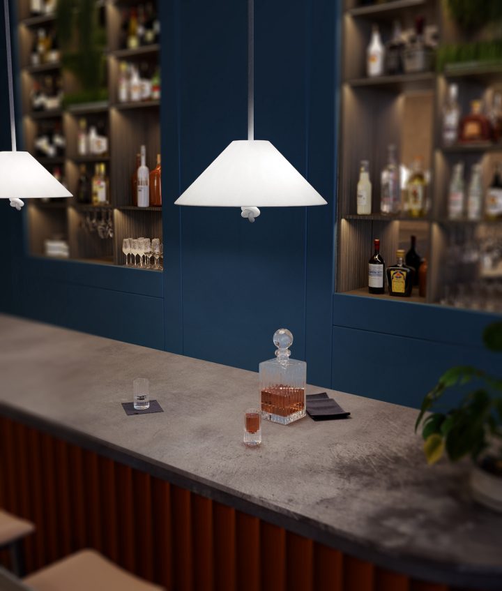 Paola Navone为经典的灯罩赋予了一种静谧而俏皮的诠释