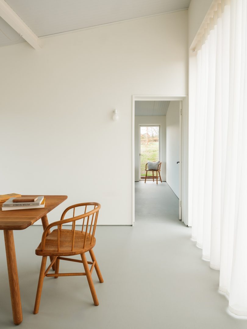 Bindloss Dawes设计的极简主义住宅The Tractor Shed