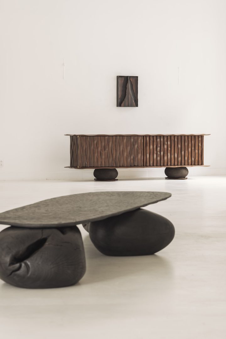 Objects With Narratives的极简展览A Serene Dialogue of Matter