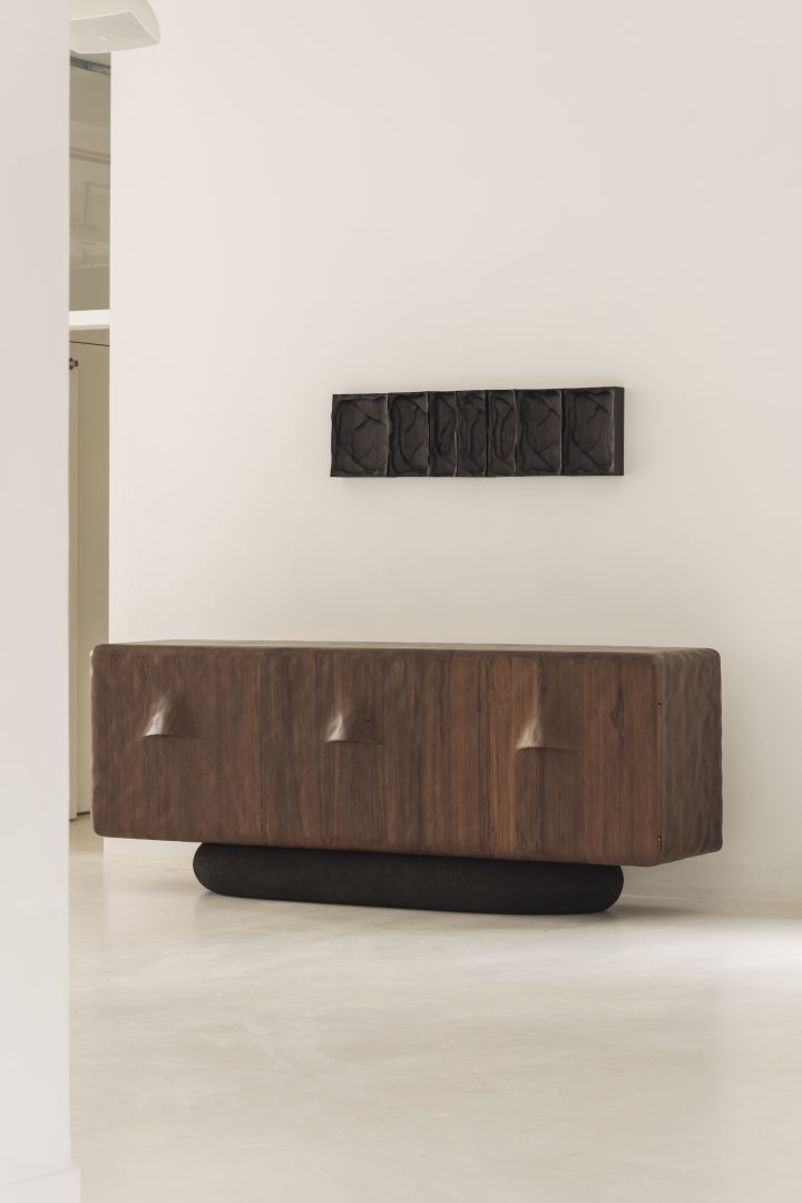 Objects With Narratives的极简展览A Serene Dialogue of Matter