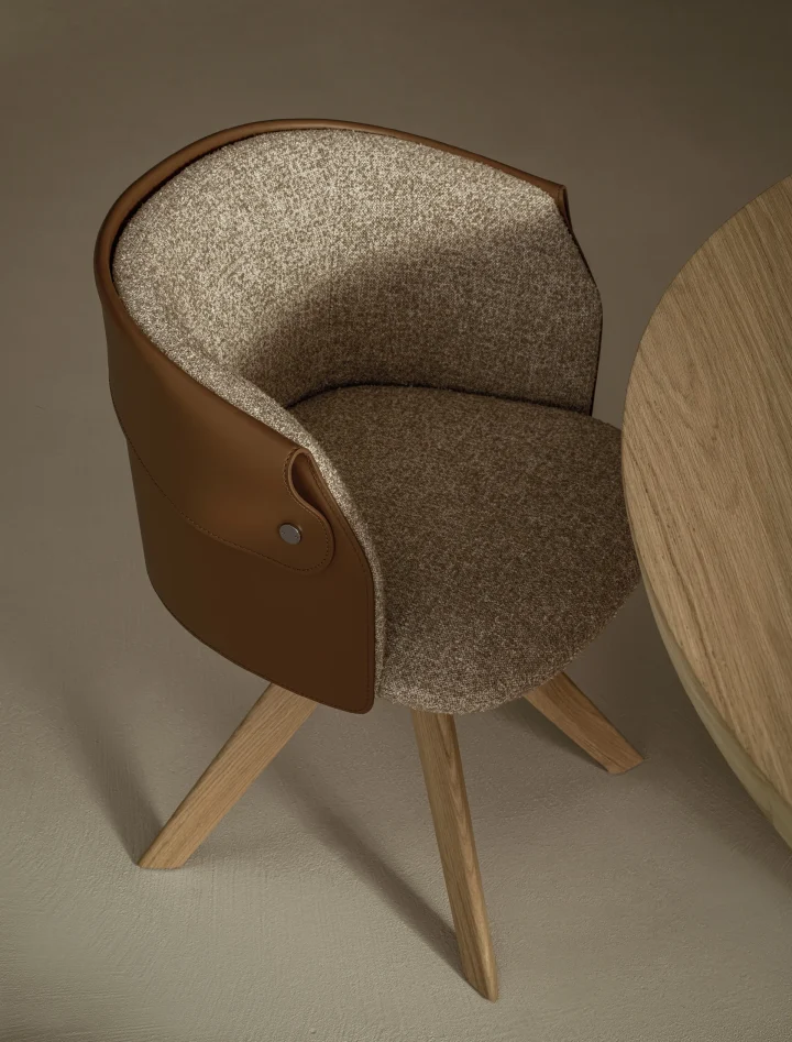 意大利家具品牌：Flexform推出全新设计的扶手椅Ozzy