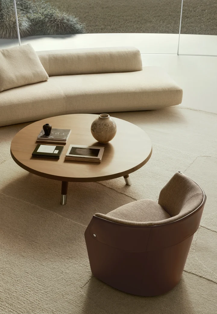 意大利家具品牌：Flexform推出全新设计的扶手椅Ozzy