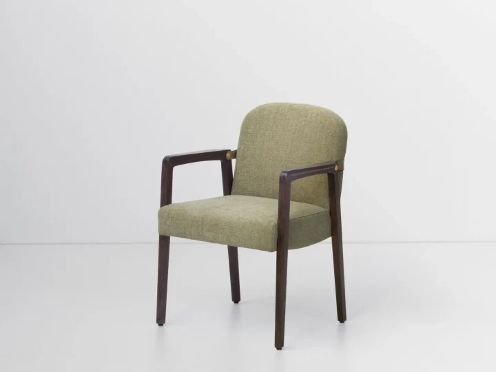 意大利家具品牌：Potocco为米其林餐厅设计的定制座椅