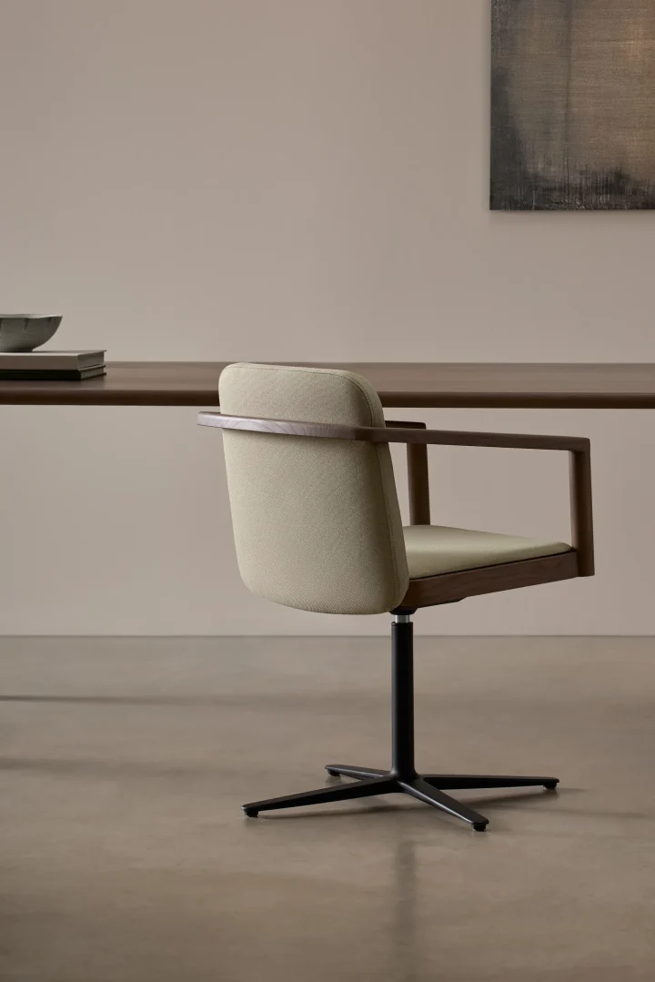 西班牙家具品牌:Blasco&Vila推出Urmus座椅系列